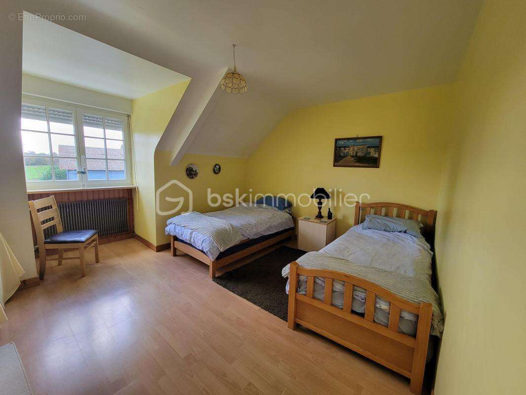 Maison à HEMONSTOIR