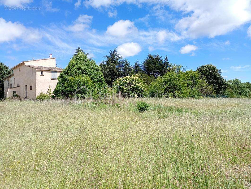 Maison à SAINT-TRINIT