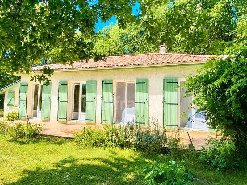 LE PIAN-MÉDOC(33) – Charme, calme et nature pour cette maison de T4 de 99 m2 nichée sur une parcelle de 1312 m2 dans un cadre ve - photo 2