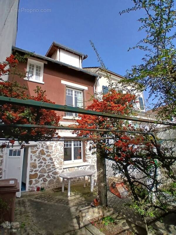 Maison à CARRIERES-SUR-SEINE