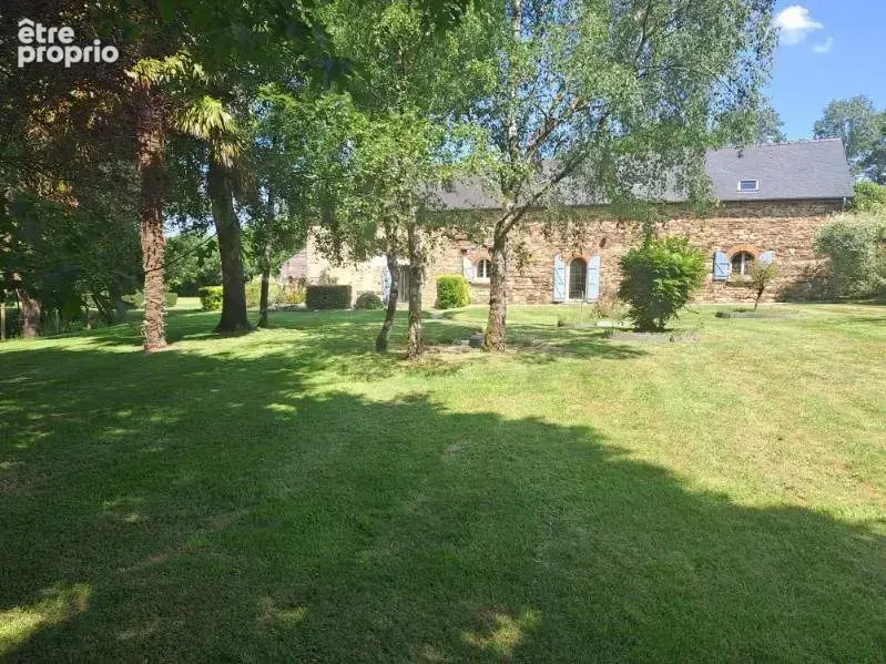 Maison 6 pièces 196 m² à vendre à Guignen (35580) - photo 2