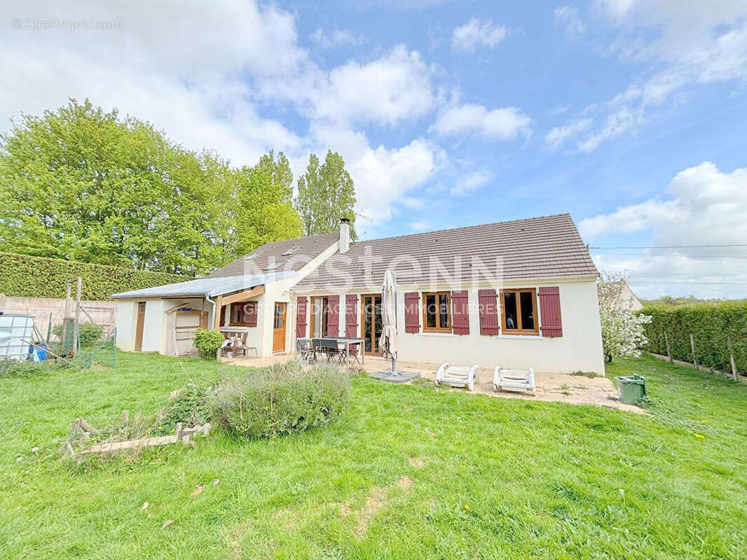 A VENDRE - proche de CHAUMONT EN VEXIN - 4 chambres - 114m² habitables - 1087m² de terrain - photo 8
