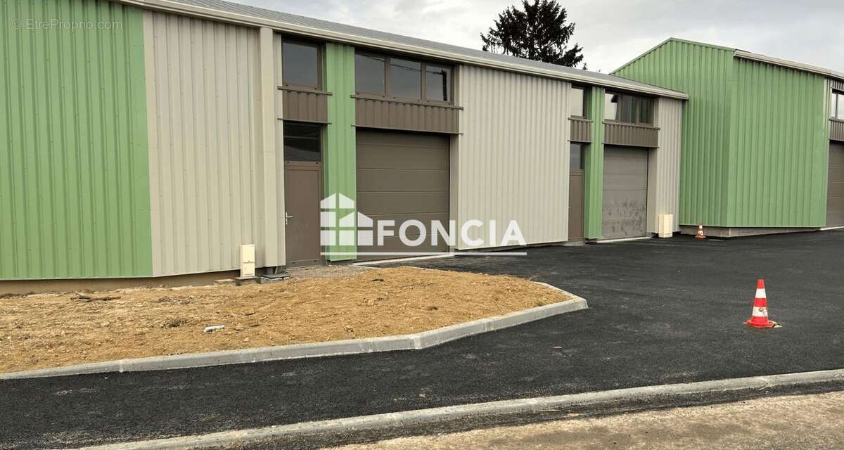 Commerce à CIVRIEUX