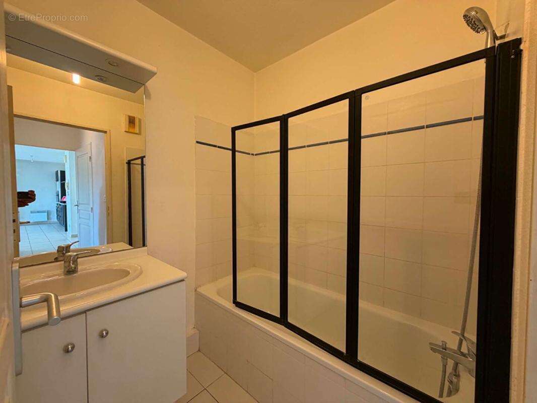 Appartement Brignoles 3 pièce(s) 64m2 - photo 9