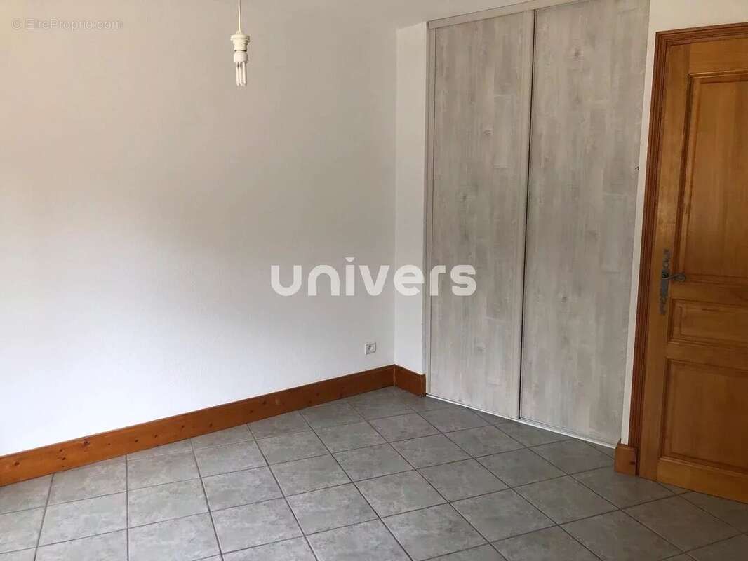 Maison à SAINT-PERAY