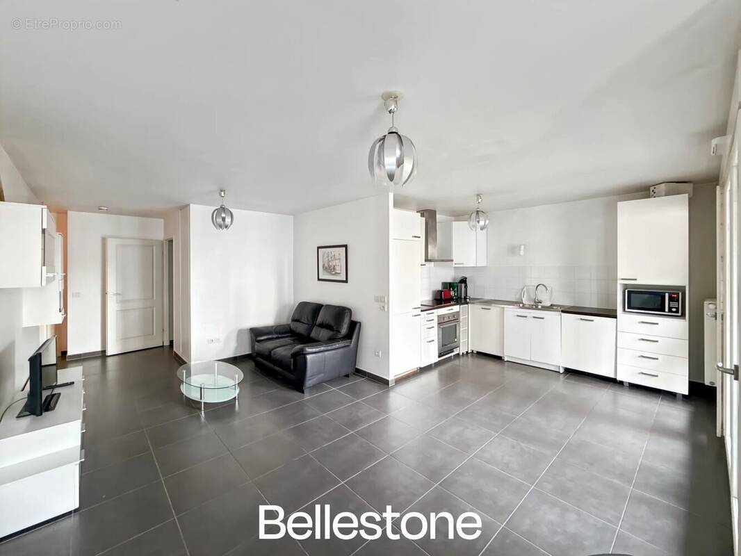 Appartement à PARIS-19E