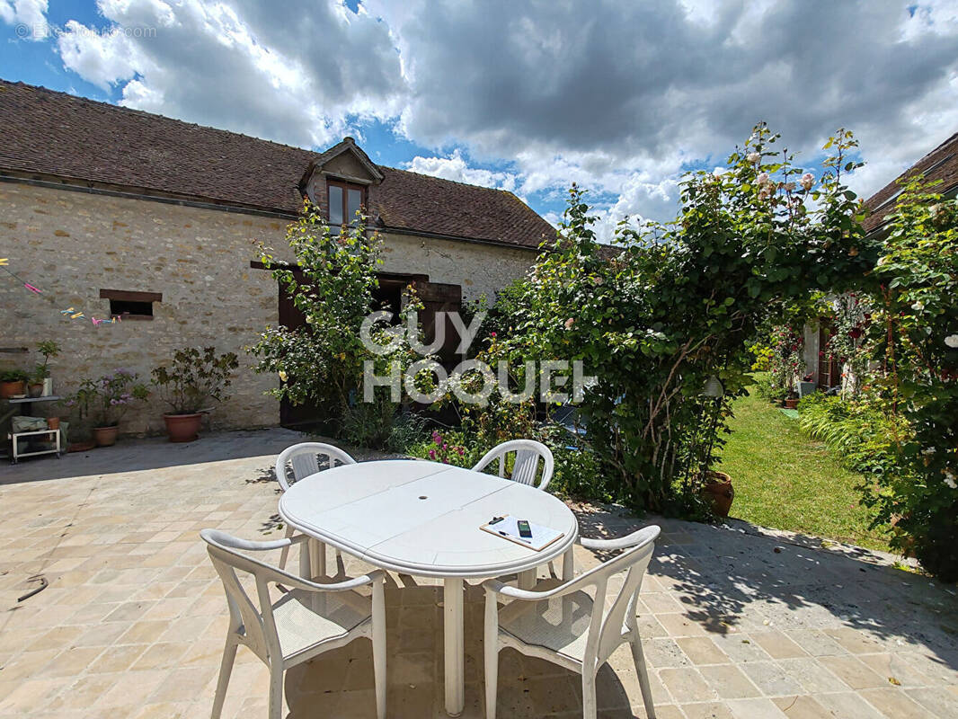 Maison à MILLY-LA-FORET