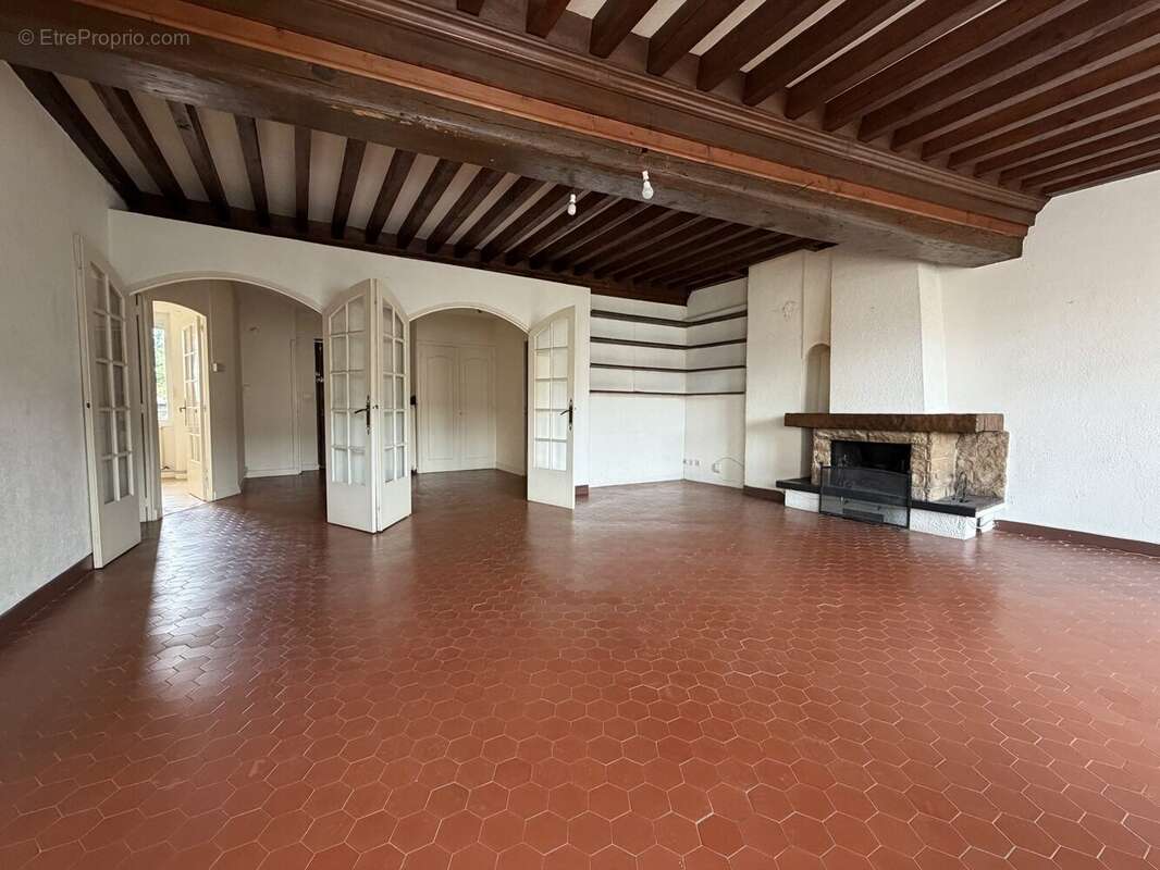 Appartement à CONDRIEU