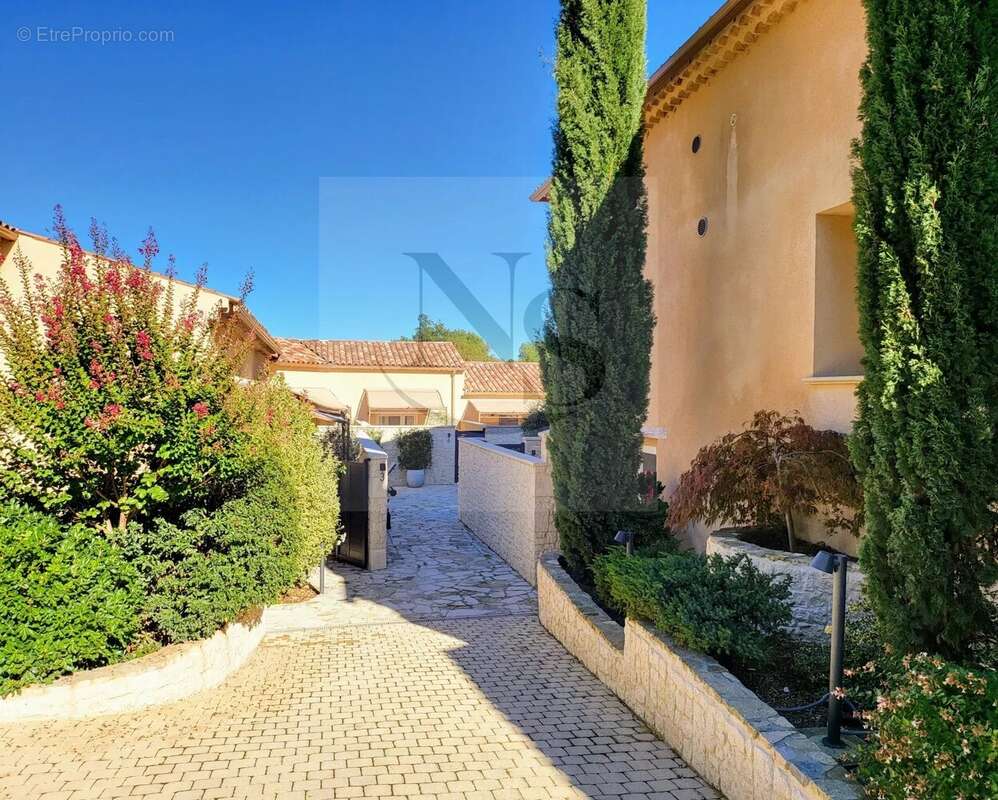 Maison à AIX-EN-PROVENCE