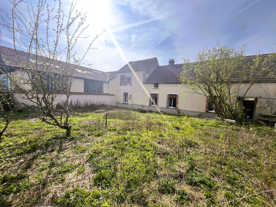 Maison à SOURS