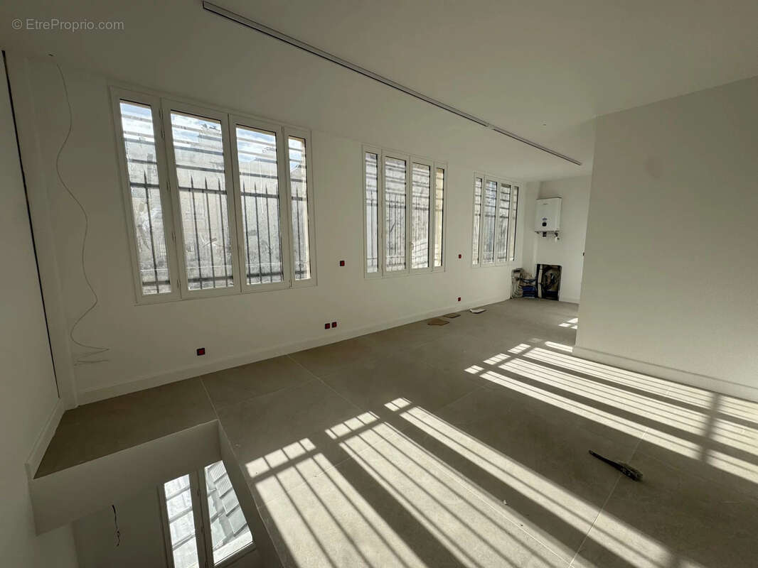 Appartement à PARIS-3E
