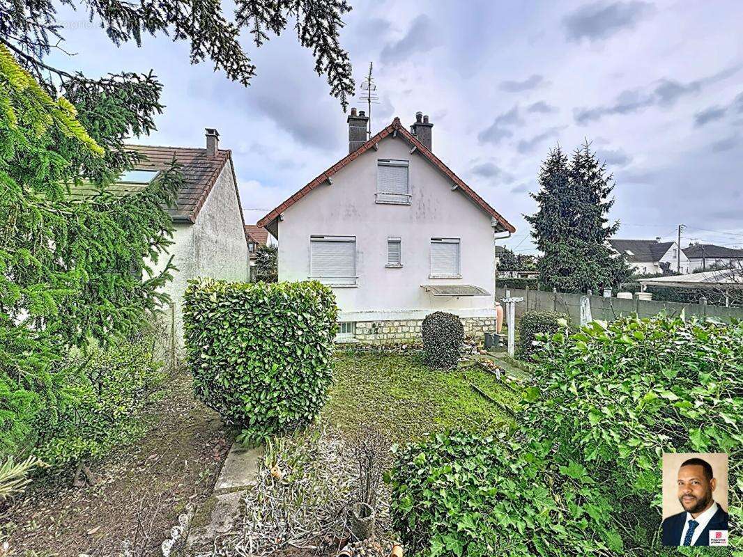 Maison à PARAY-VIEILLE-POSTE