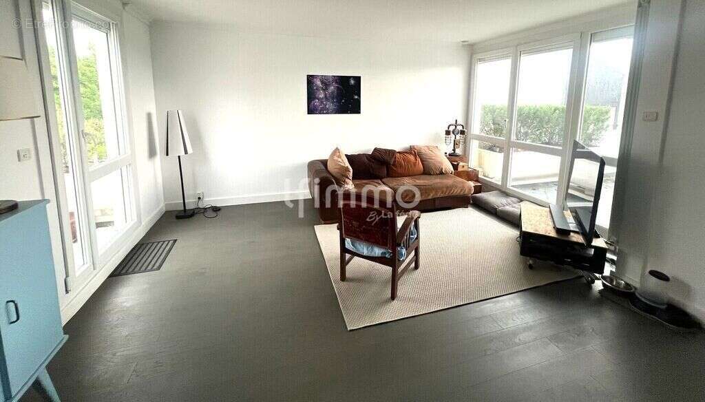 Duplex 5 pièces rénové vues dégagées au calme - photo 7