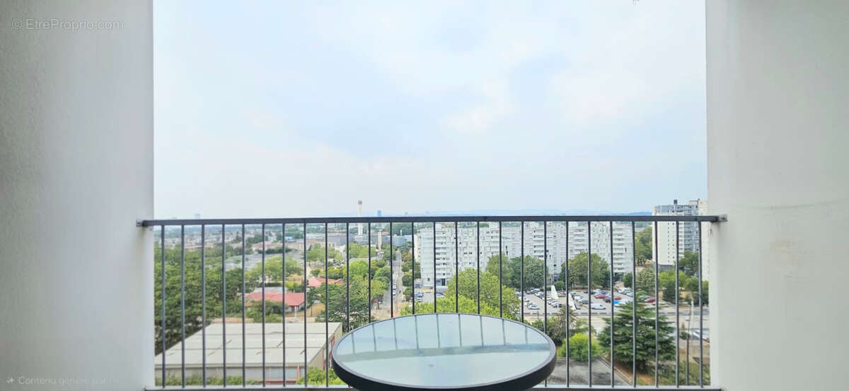 Appartement Vaulx En Velin 5 pièces 87 m² - photo 3