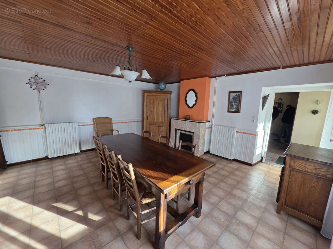Maison à SAINTE-GEMME