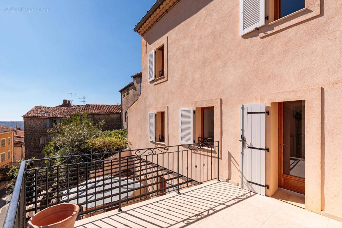 Maison à FAYENCE