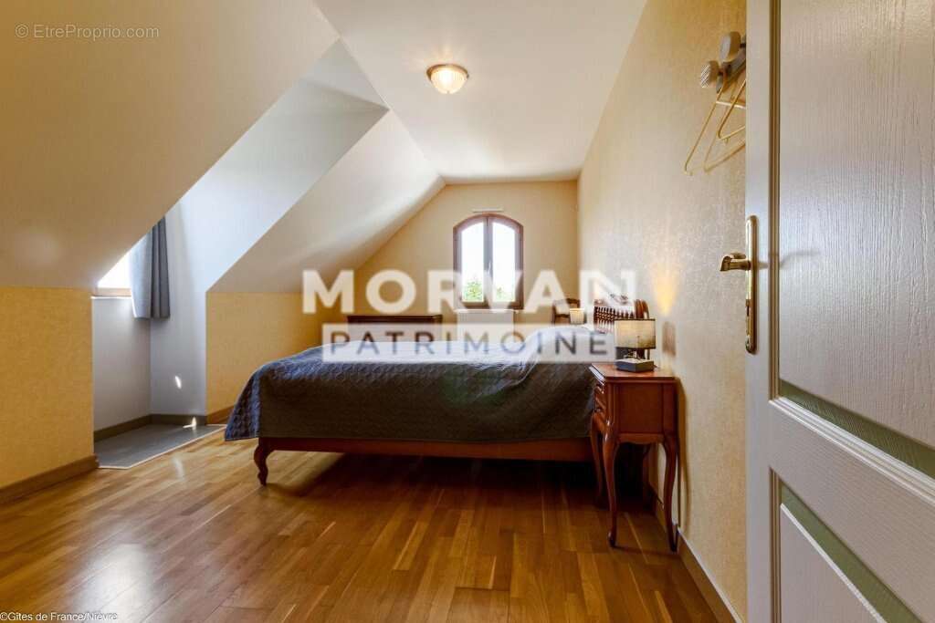 Maison à CHATEAU-CHINON(VILLE)