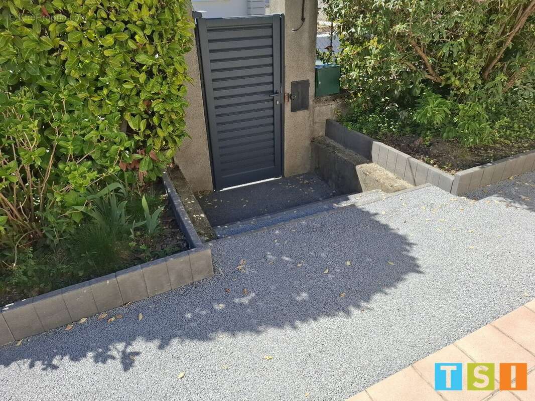 Maison à MONTREJEAU