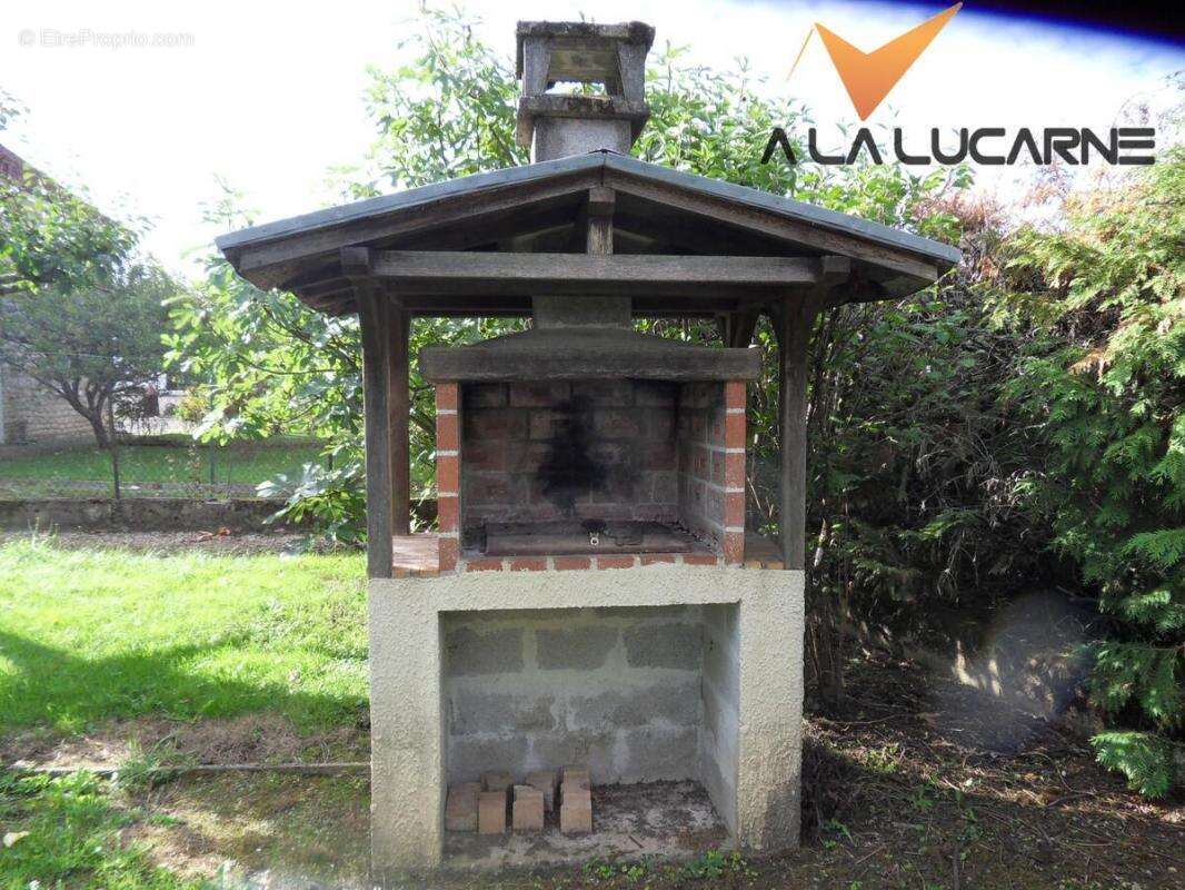 Maison à TERRASSON-LAVILLEDIEU