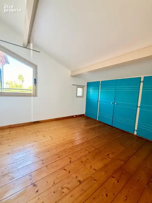 Pérols   villa  atypique t5 de 169m2 au sol avec piscine, jardin et garage - photo 17
