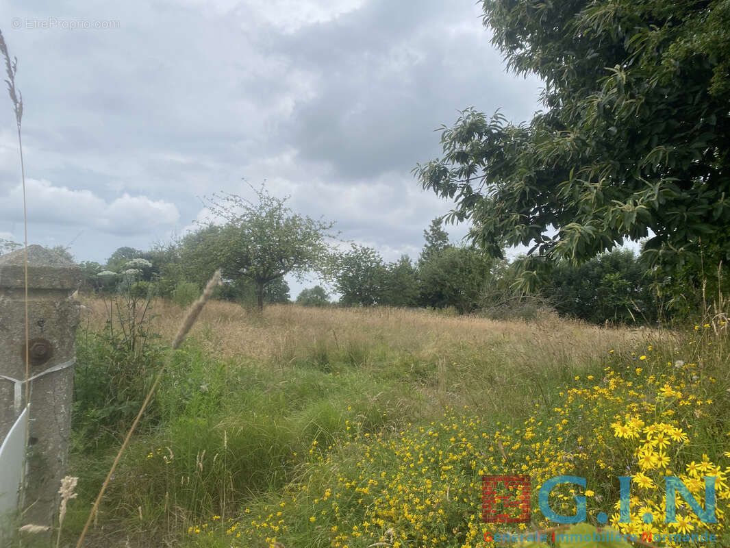 Parking à BOURNEVILLE