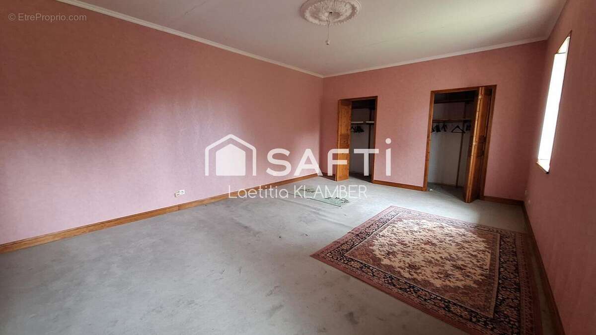 Maison 318 m² à Saint-Leger  - photo 6