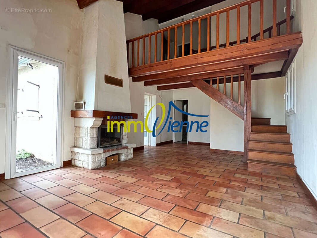 Maison à VALDIVIENNE