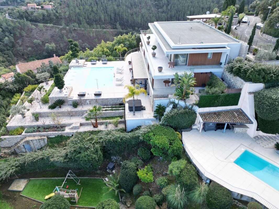 Maison à THEOULE-SUR-MER