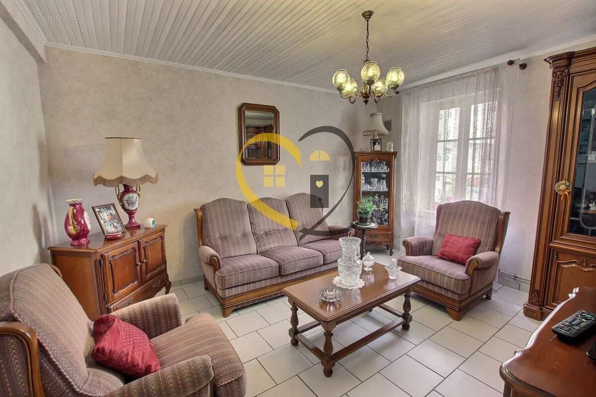 Maison à VIGNOUX-SOUS-LES-AIX