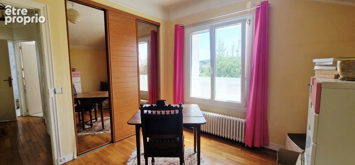 SEVRES RIVE DROITE : Charmante Maison Familiale de 193m² , DPE D - photo 13