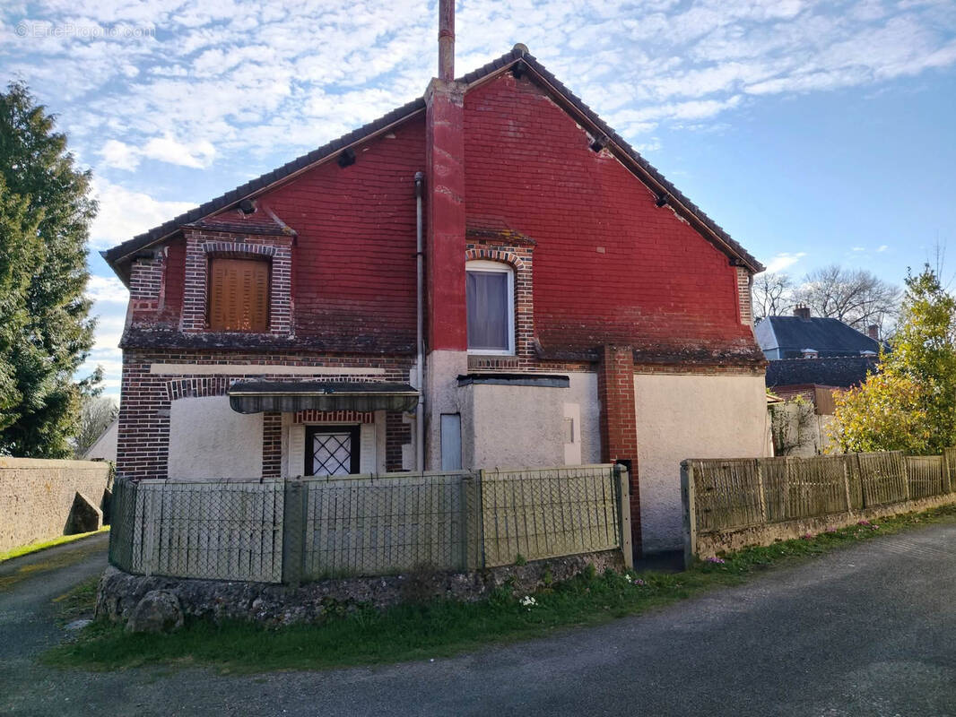 Maison à LONGNY-AU-PERCHE