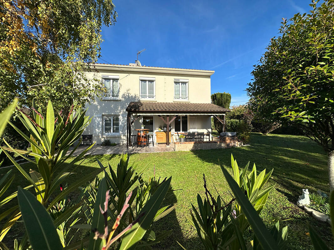 Maison à BUXEROLLES