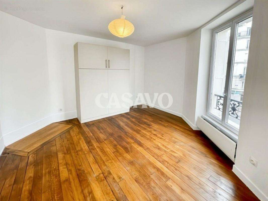 Appartement à CHARENTON-LE-PONT