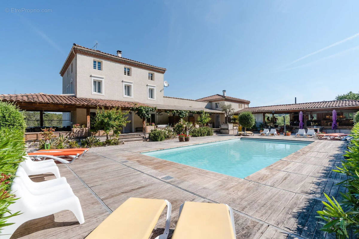 Maison à VILLESEQUE-DES-CORBIERES