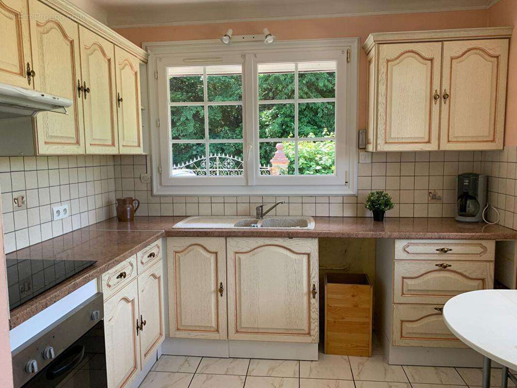 Maison 99 m2 avec sous sol et grand ardin arboré - photo 7