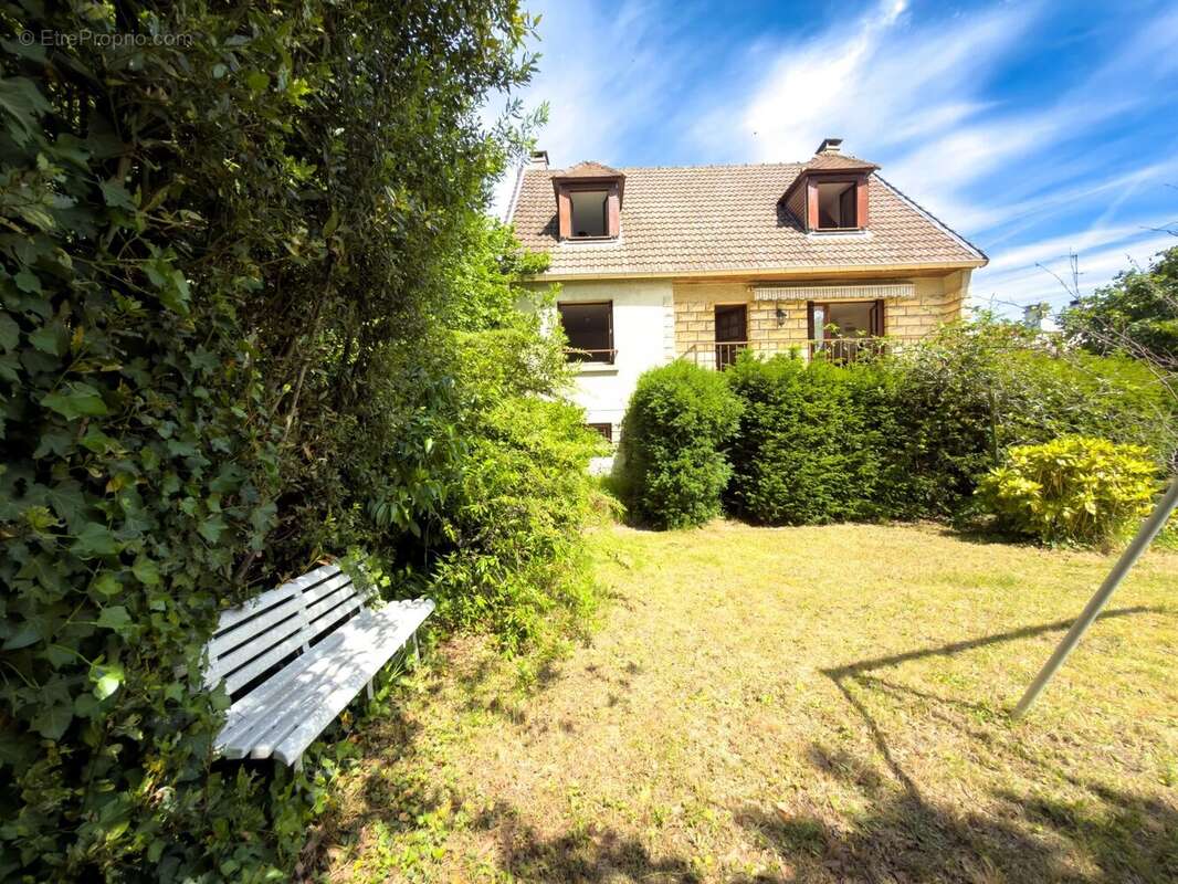 Maison à LES PAVILLONS-SOUS-BOIS