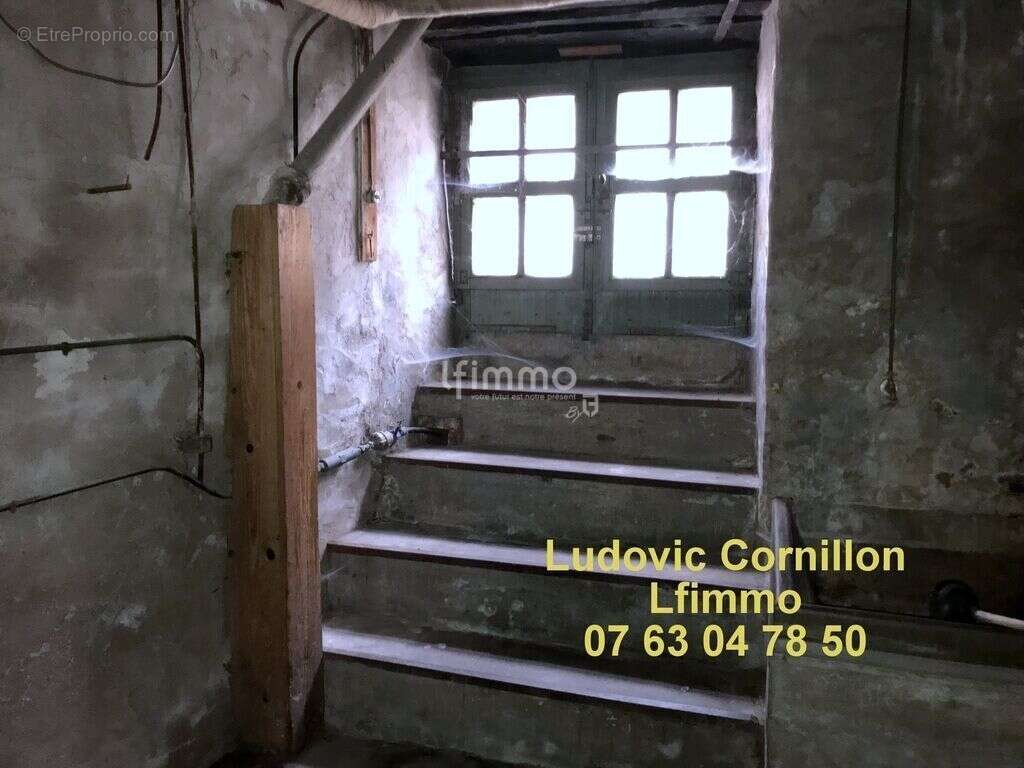 Maison à PIERRE-BUFFIERE