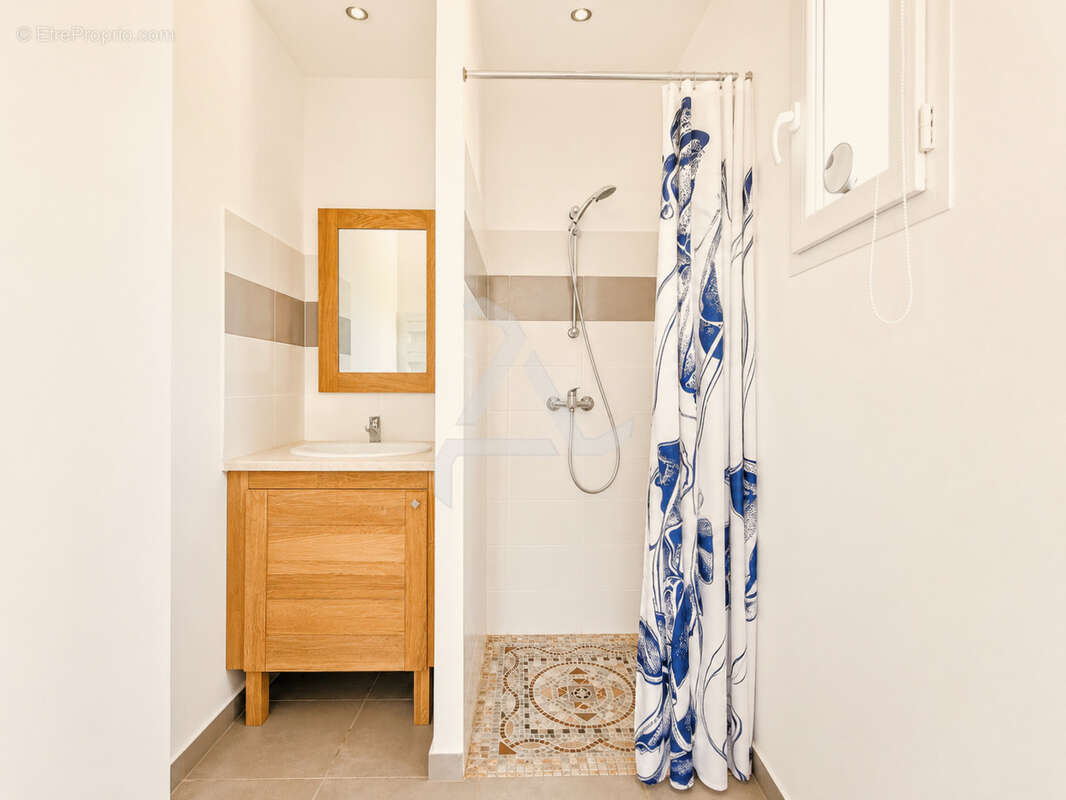 10’ porto-vecchio dans impasse résidentielle, villa t5 113m2 « première main » de 2014 - photo 17