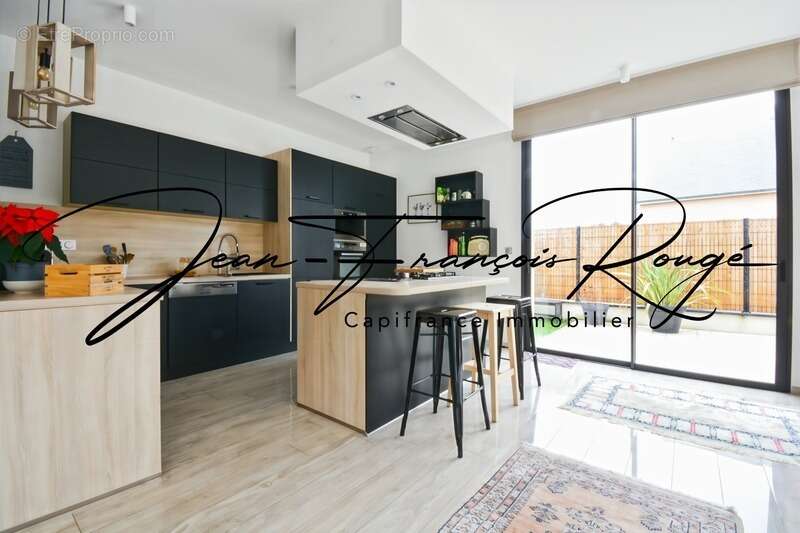 Maison à AGON-COUTAINVILLE