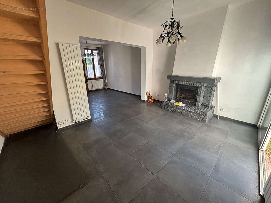 Maison  5 pièce(s) 135.98 m2 - photo 3