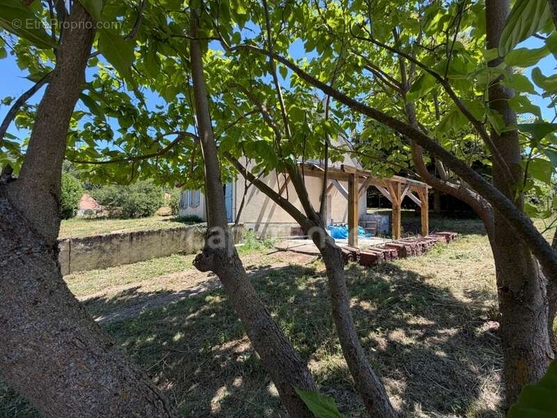 Maison de 110 m2, terrain clos et arboré 1000 m2, 4 chambres, 1 bureau, tout-à-l'égout, fibre optique, tf 615€, double vitrage p - photo 11