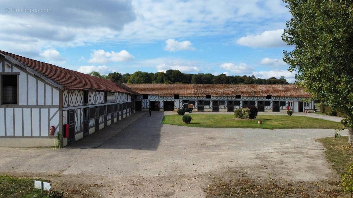 Photo 1 - Maison à LA CHAPELLE-GAUTHIER