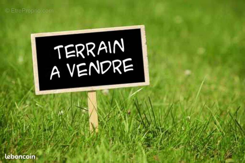 Terrain à CISSAC-MEDOC