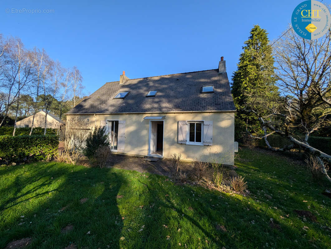 Maison à MONTENEUF
