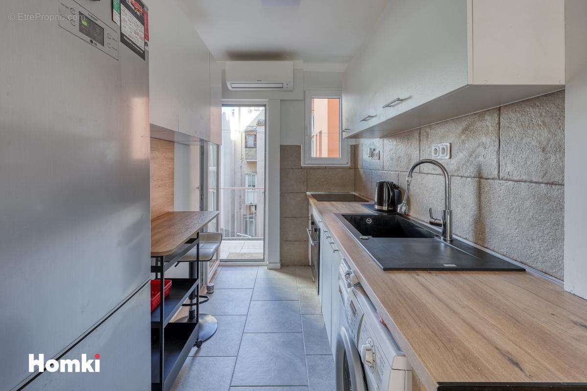 A vendre ! Appartement T3 traversant rénove avec balcon ascenseur et cellier ideal investissement ou résidence principale - photo 6