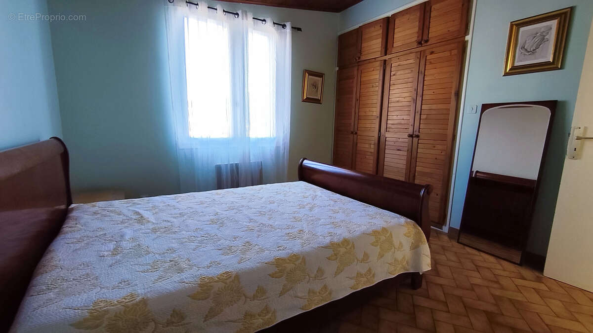 Maison à SAINT-MARTIN-DE-VALGALGUES