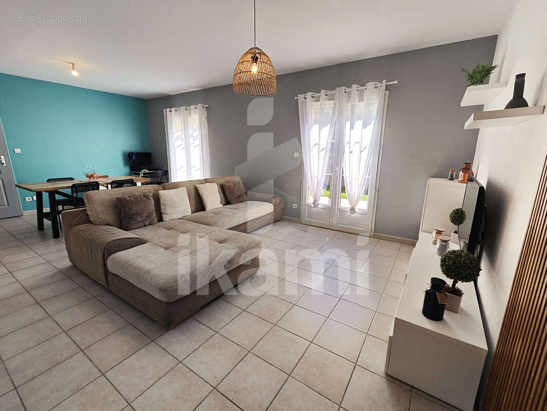 Maison à VILLEVOCANCE