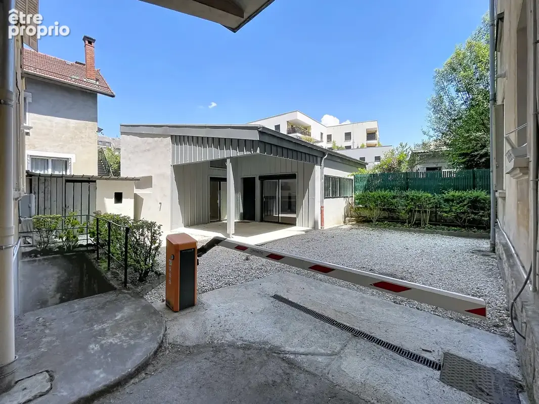 Bien unique et atypique à Chambéry ! - photo 12