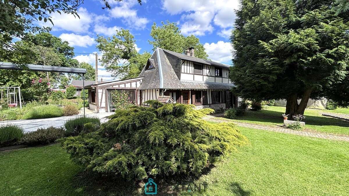 Maison à BOURG-ACHARD