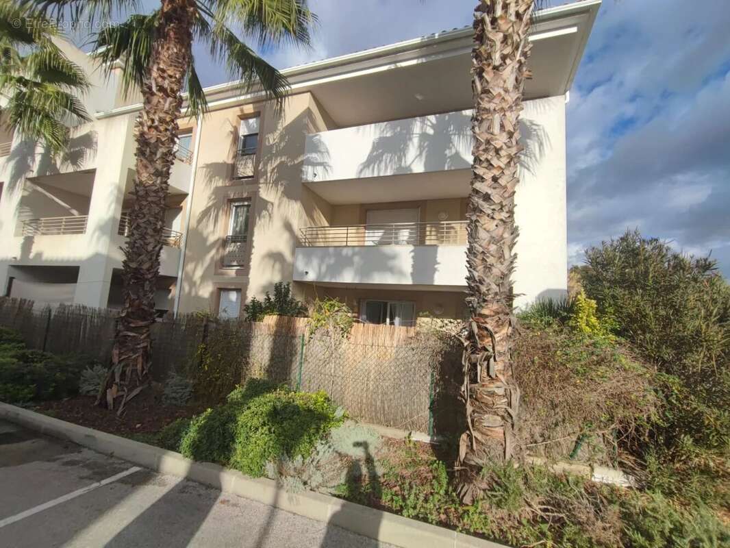 Appartement à SOLLIES-PONT